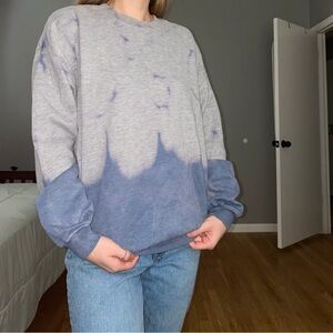 Wild Fable Gray and Blue Sweatshirt